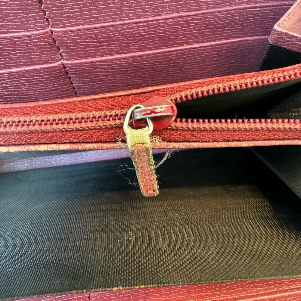 Authentic Gucci GG Mauve Zip Around Wallet - Picture 9 of 11